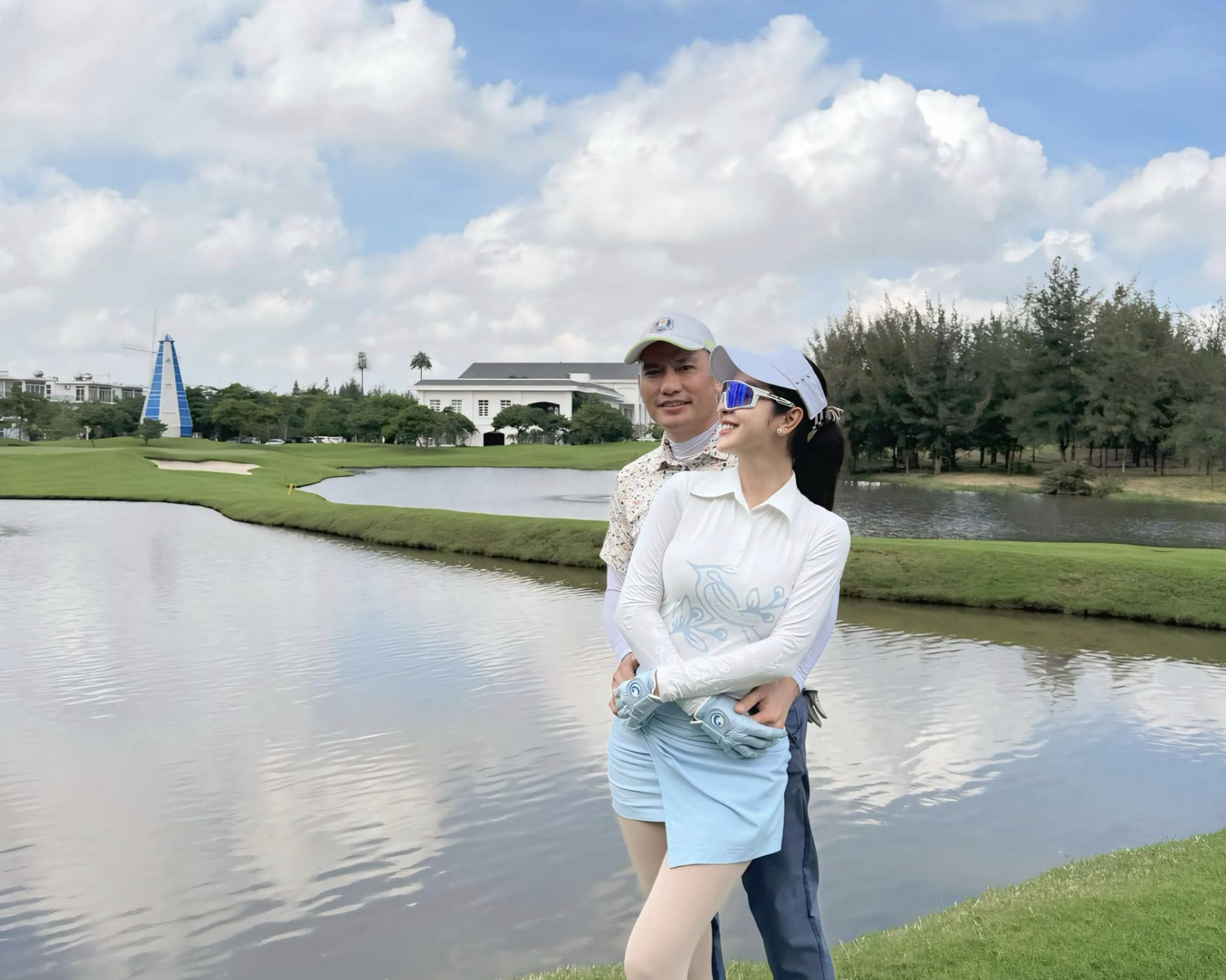 Tình yêu bền chặt của cặp đôi được nhiều người ngưỡng mộ