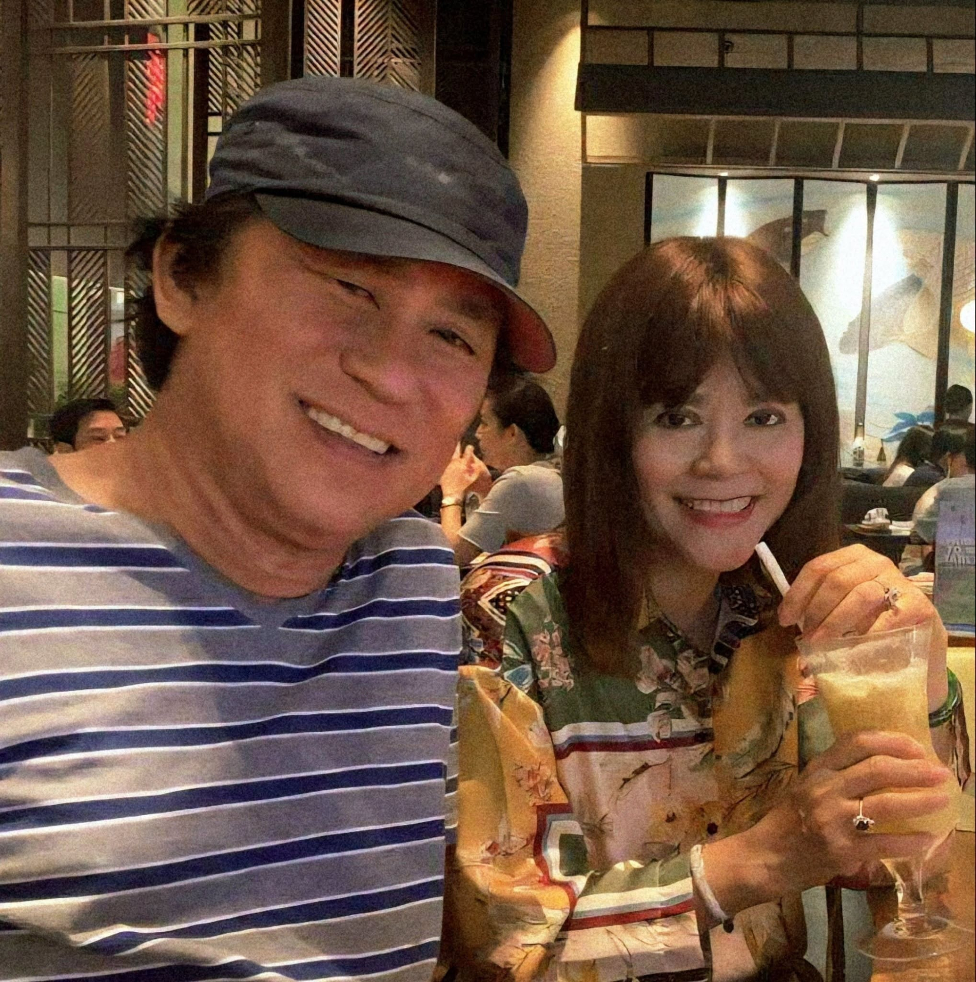 Hôn nhân bền chặt của vợ chồng nghệ sĩ Tạ Minh Tâm được nhiều người ngưỡng mộ
