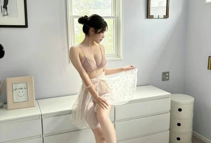 Nóng: Bắt nữ diễn viên 22 tuổi