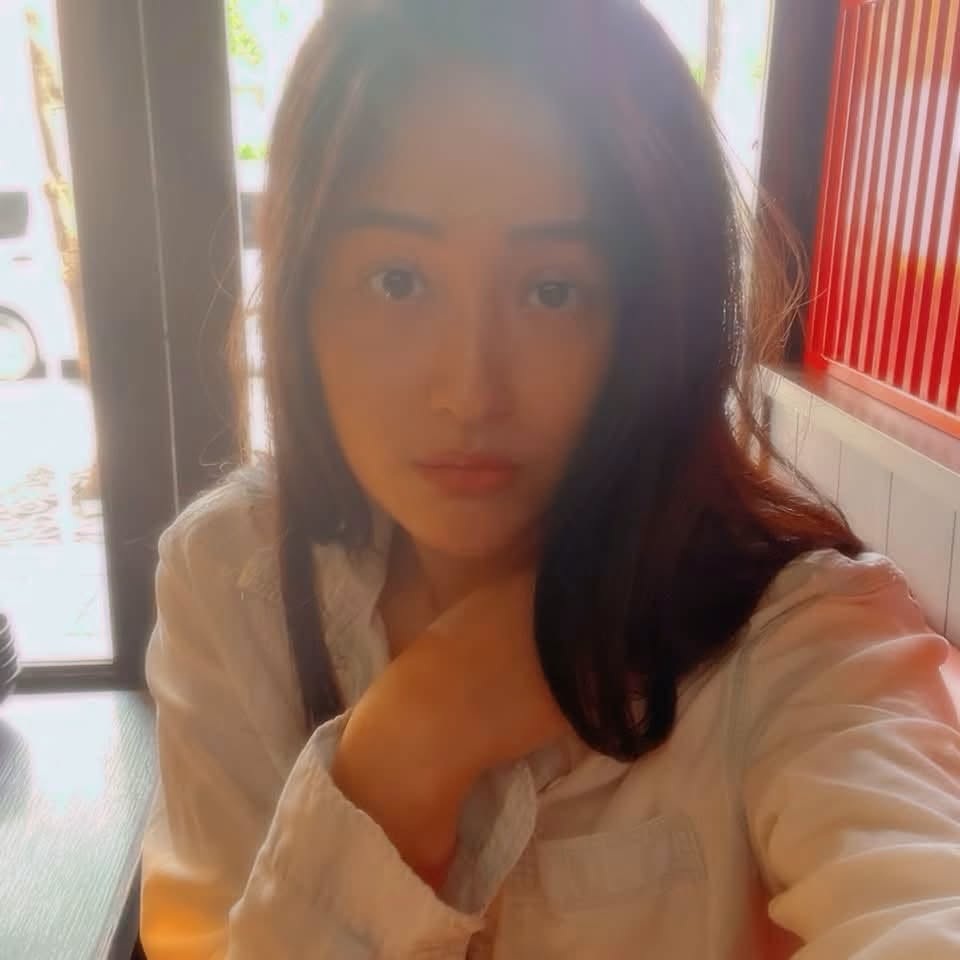 Bức ảnh Mai Phương Thúy đăng kèm dòng status về tình yêu trên trang cá nhân