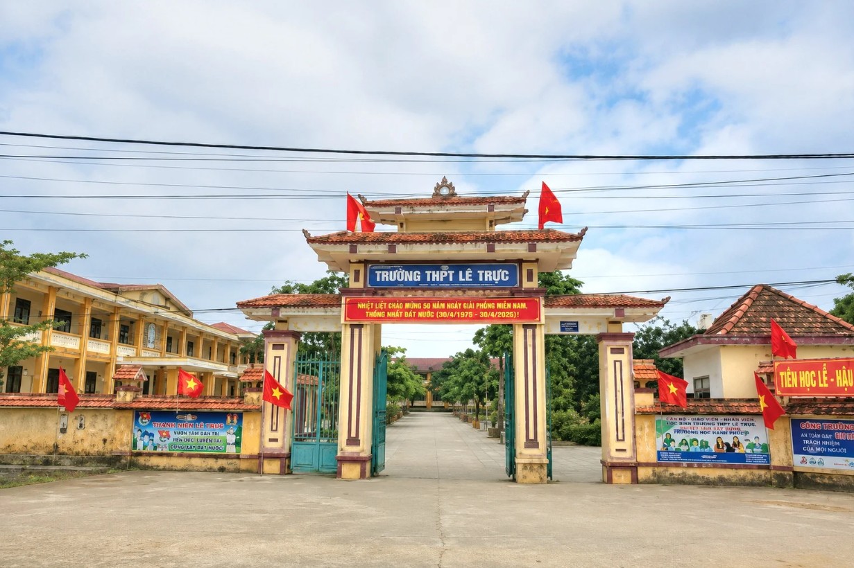 Trường THPT Lê Trực, tỉnh Quảng Trị.