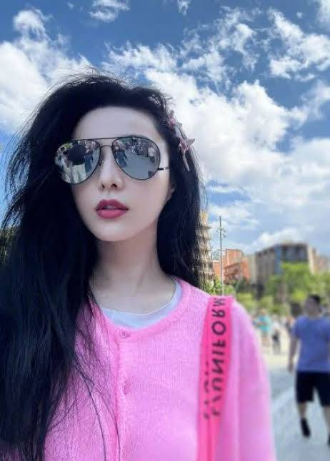 Sai lầm phải trả giá hơn 3 nghìn tỷ từ tiền túi của nữ diễn viên SN 1981