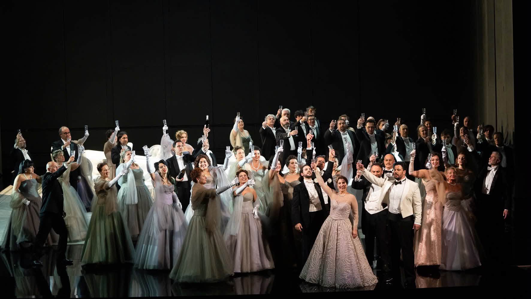 Hình ảnh của vở opera La Traviata.