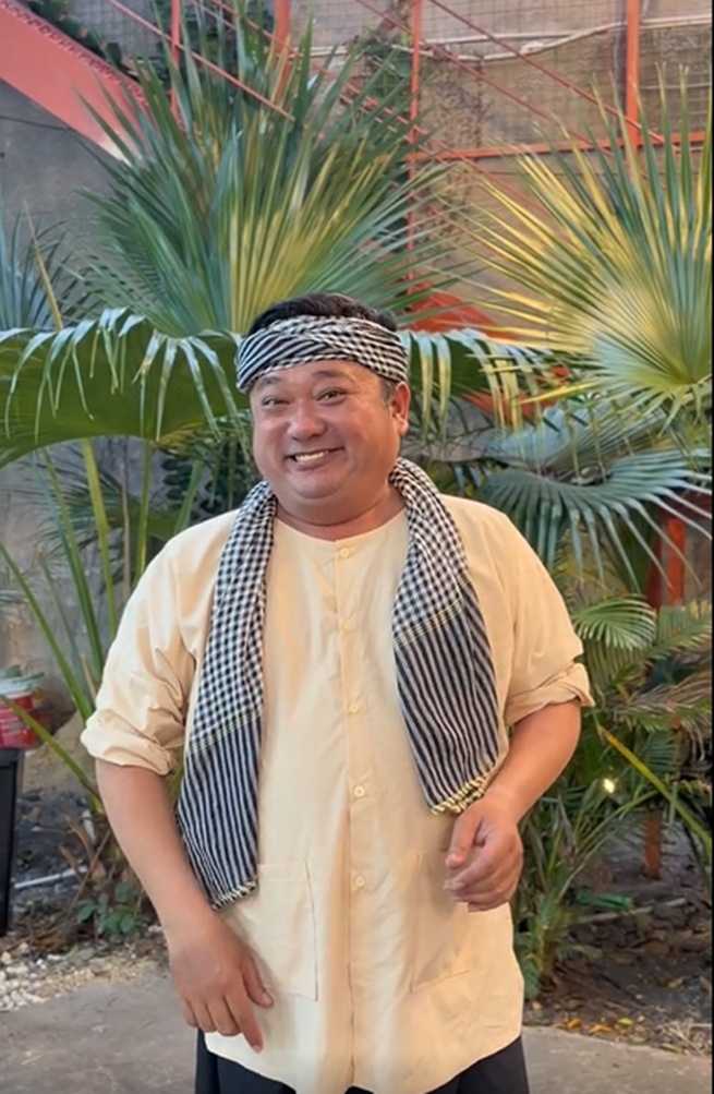 Diễn viên 