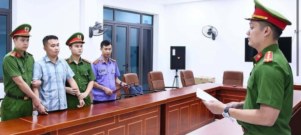 Cơ quan công an lệnh giữ người khẩn cấp với Nguyễn Hà Duy - Ảnh: Công an Tuyên Quang
