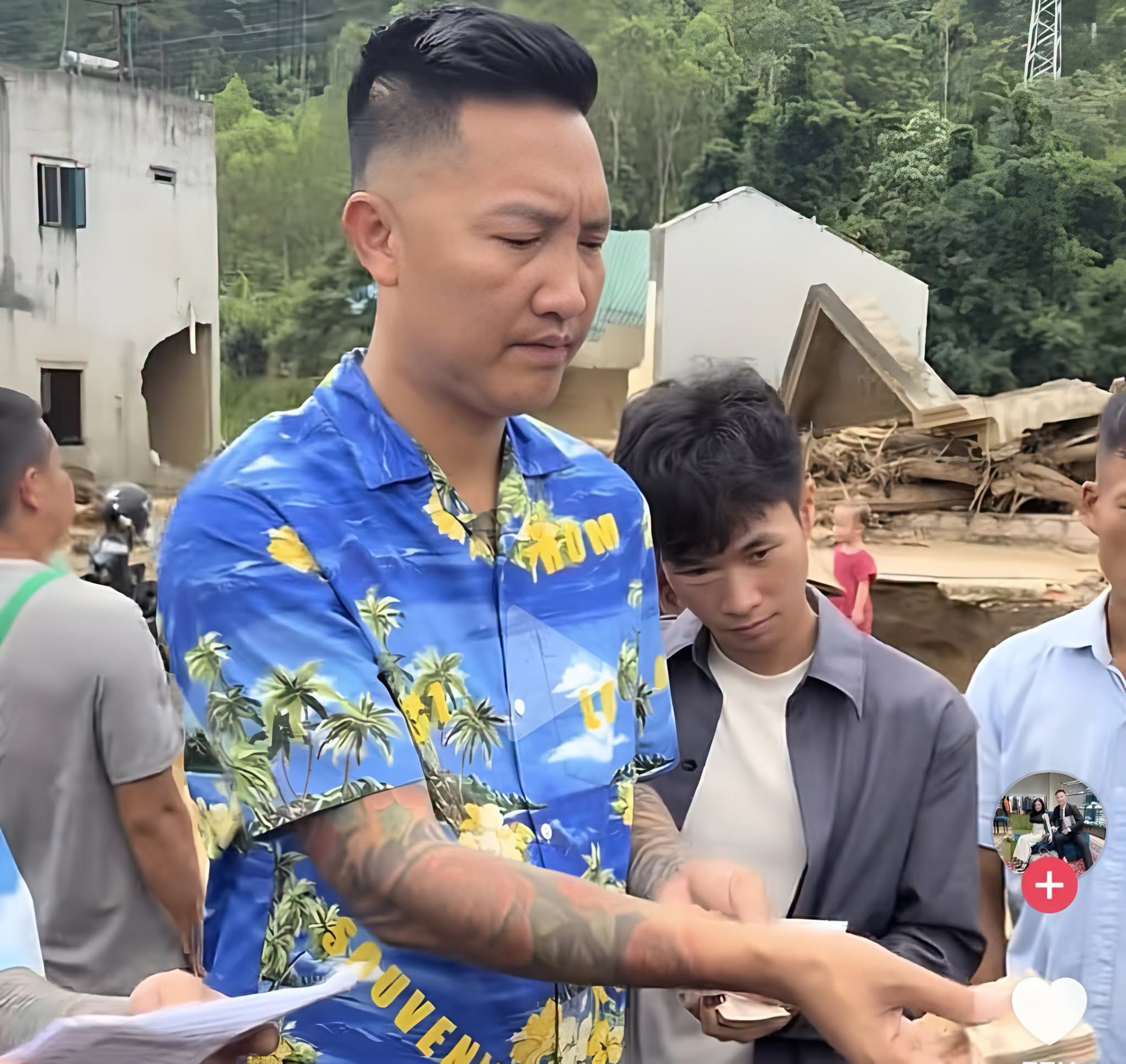 Nhiều doanh nghiệp trong hệ sinh thái của Huấn 
