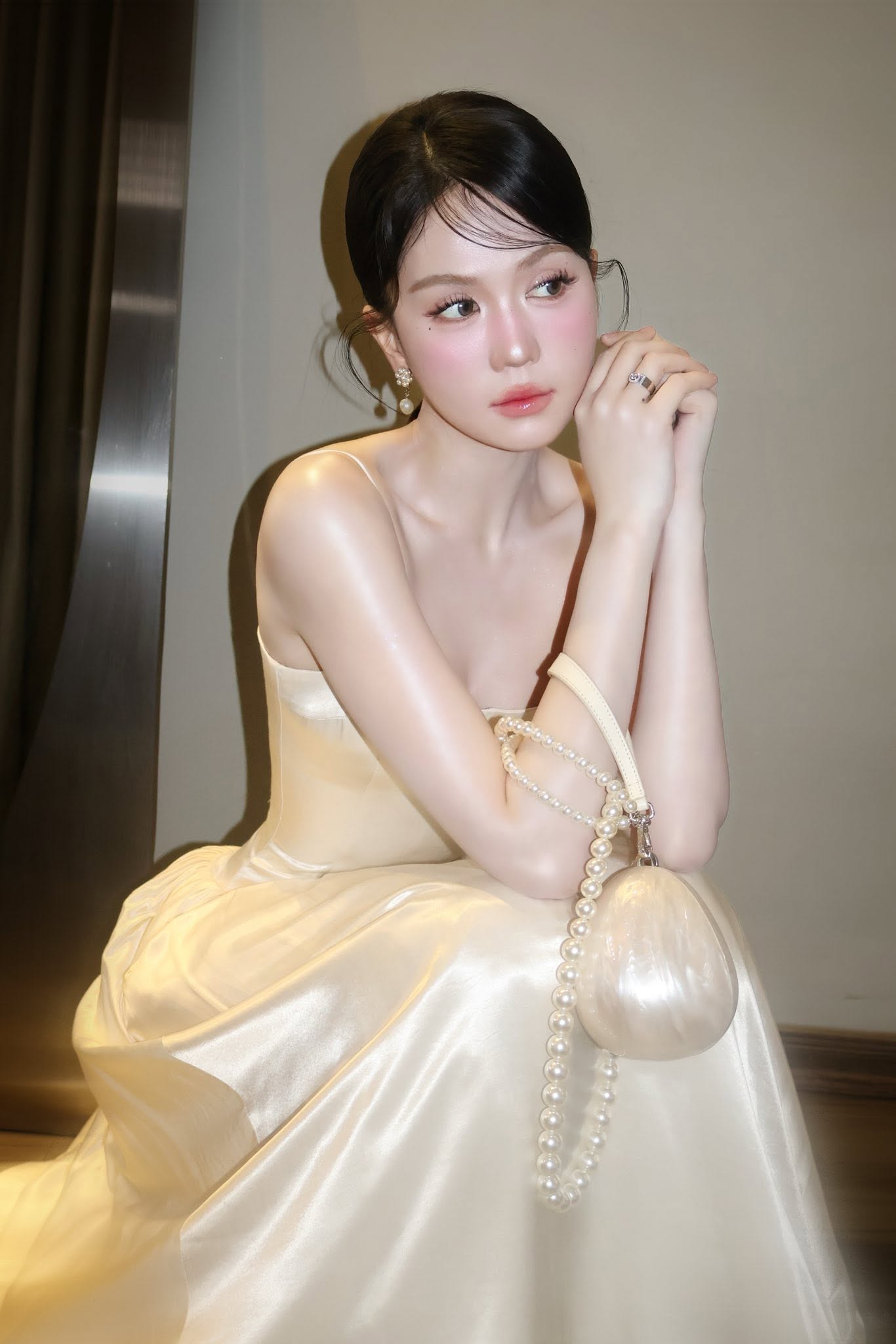 Xinh đẹp, nổi tiếng, nhưng chuyện tình cảm của Ngọc Trinh lại trắc trở