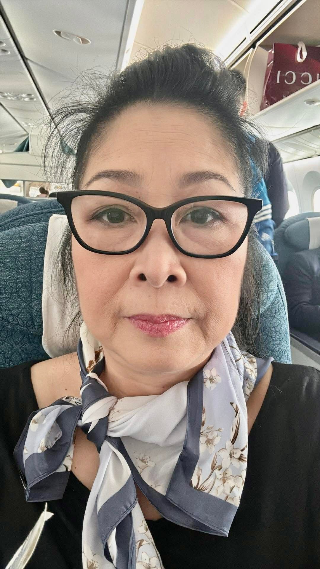 Lời phủ nhận của NSND Hồng Vân là lời cảnh báo để khán giả thận trọng với các quảng cáo có hình ảnh nghệ sĩ trên mạng xã hội