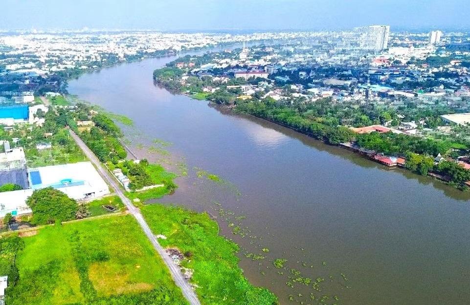 Một đoạn sông Sài Gòn. (Ảnh: Tiền Phong)