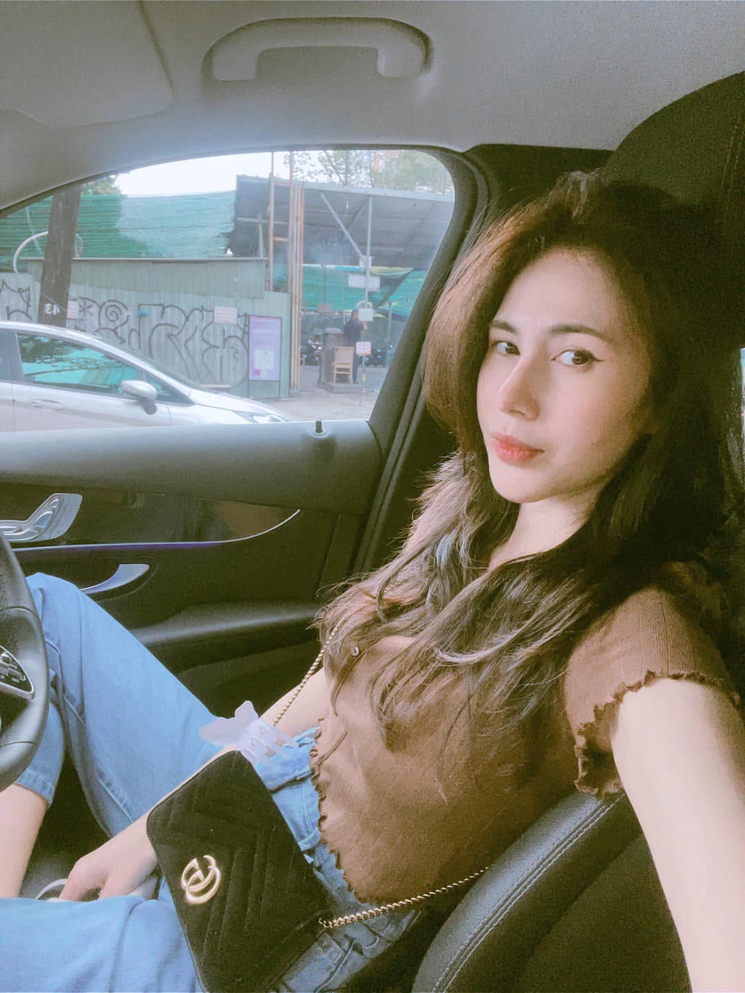 Thủy Tiên hiện không còn hoạt động showbiz sôi nổi như trước