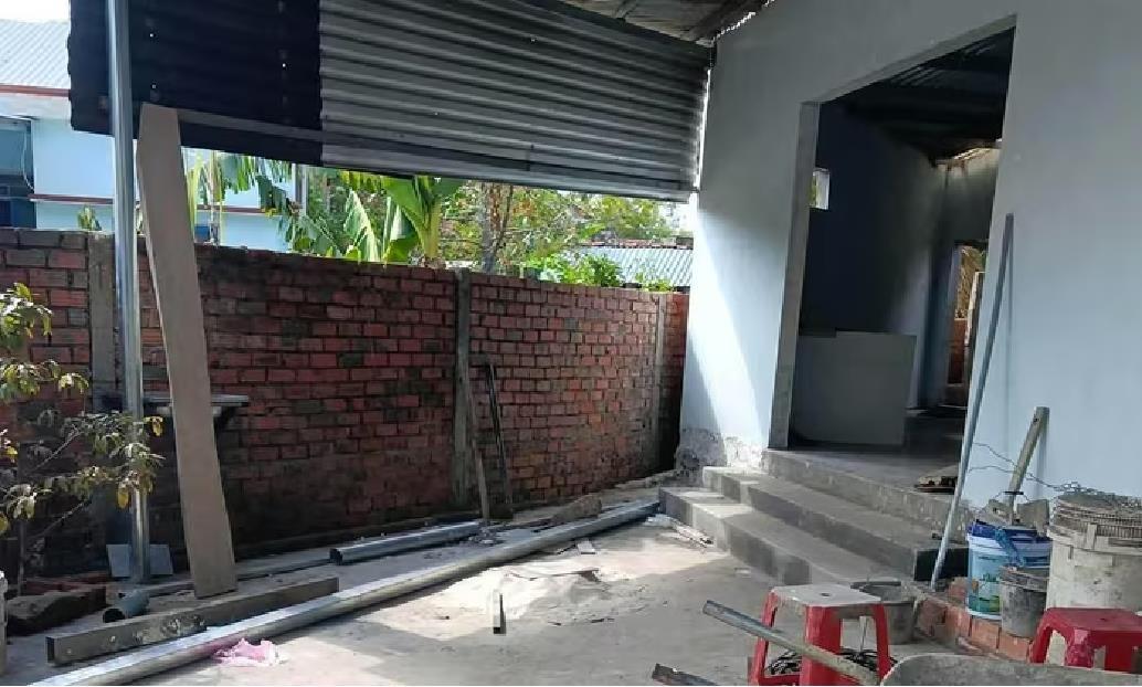 Công trình nơi vợ chồng ông Tuấn gặp nạn thương tâm. (Ảnh: Báo Phụ nữ Việt Nam) 