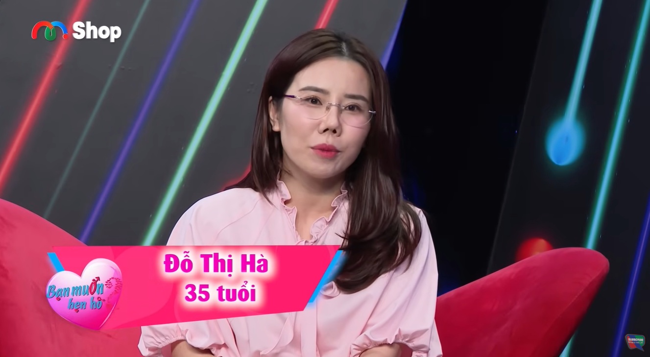 Thầy giáo U40 quỳ gối, năn nỉ cô gái đồng ý hẹn hò: Đối phương lúng túng khi đưa ra quyết định