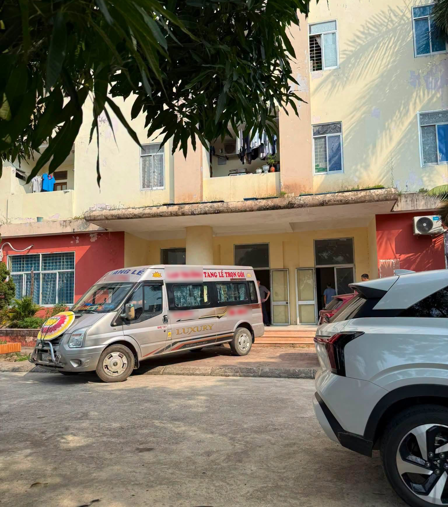 Công an tỉnh Phú Thọ đang vào cuộc điều tra vụ án mạng. (Ảnh: Phú Thọ 24h)