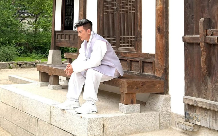 Đàm Vĩnh Hưng.