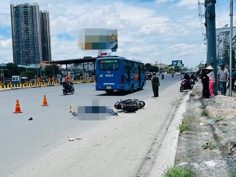Hiện trường vụ tai nạn thương tâm. (Ảnh: Chuyên trang Công an TP.HCM)