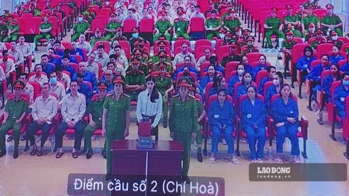 Sau nhiều ngày xét xử, An Tây phải nhận mức án 8 năm tù về 2 tội danh