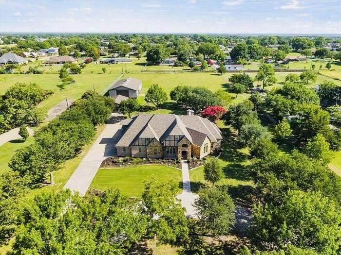 Toàn cảnh biệt thự ở Dallas, Texas của gia đình Thomas Tâm Nguyễn.
