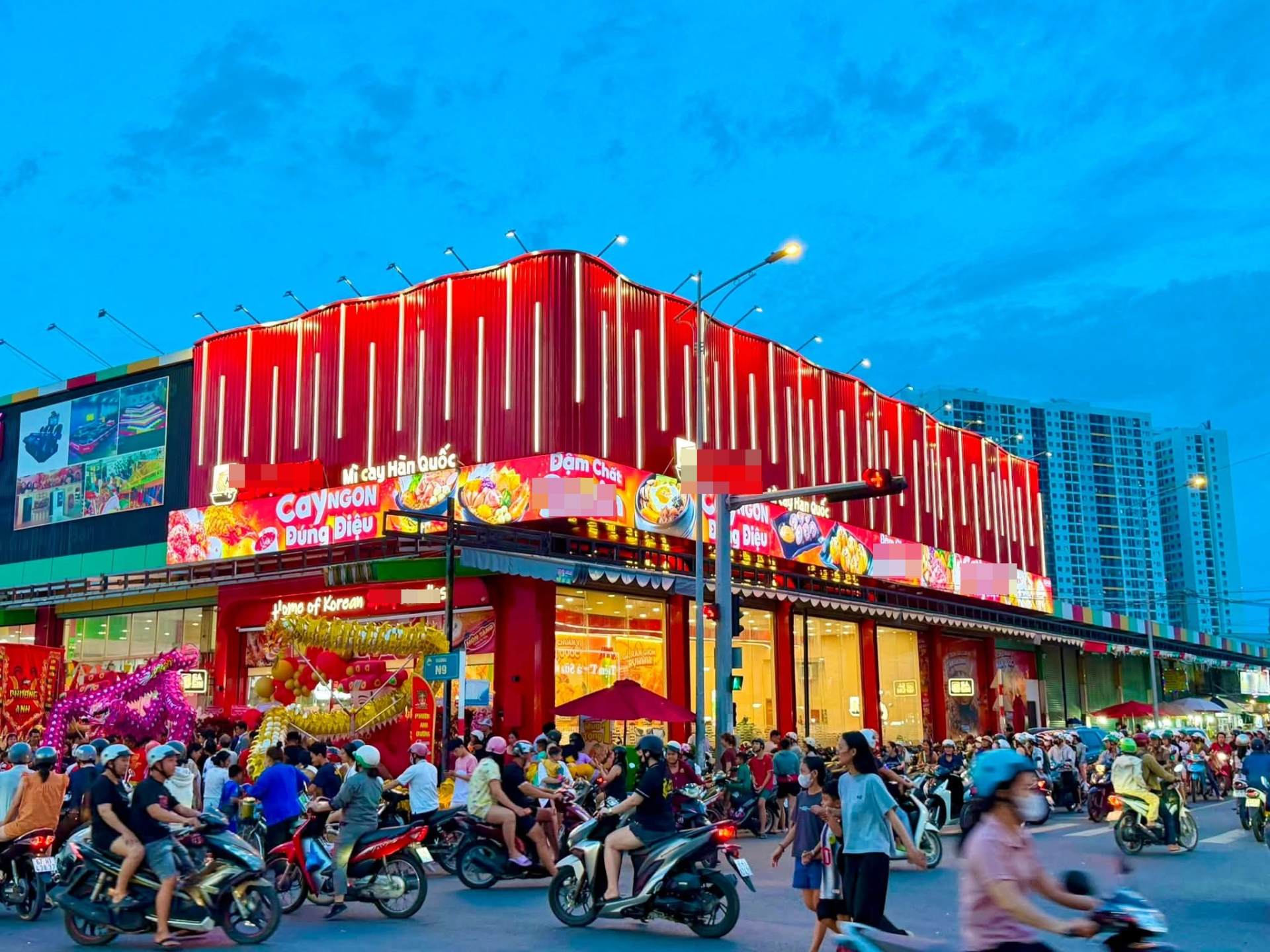 Nam diễn viên đình đám quê Cần Thơ đi bán mì ở khắp TP.HCM