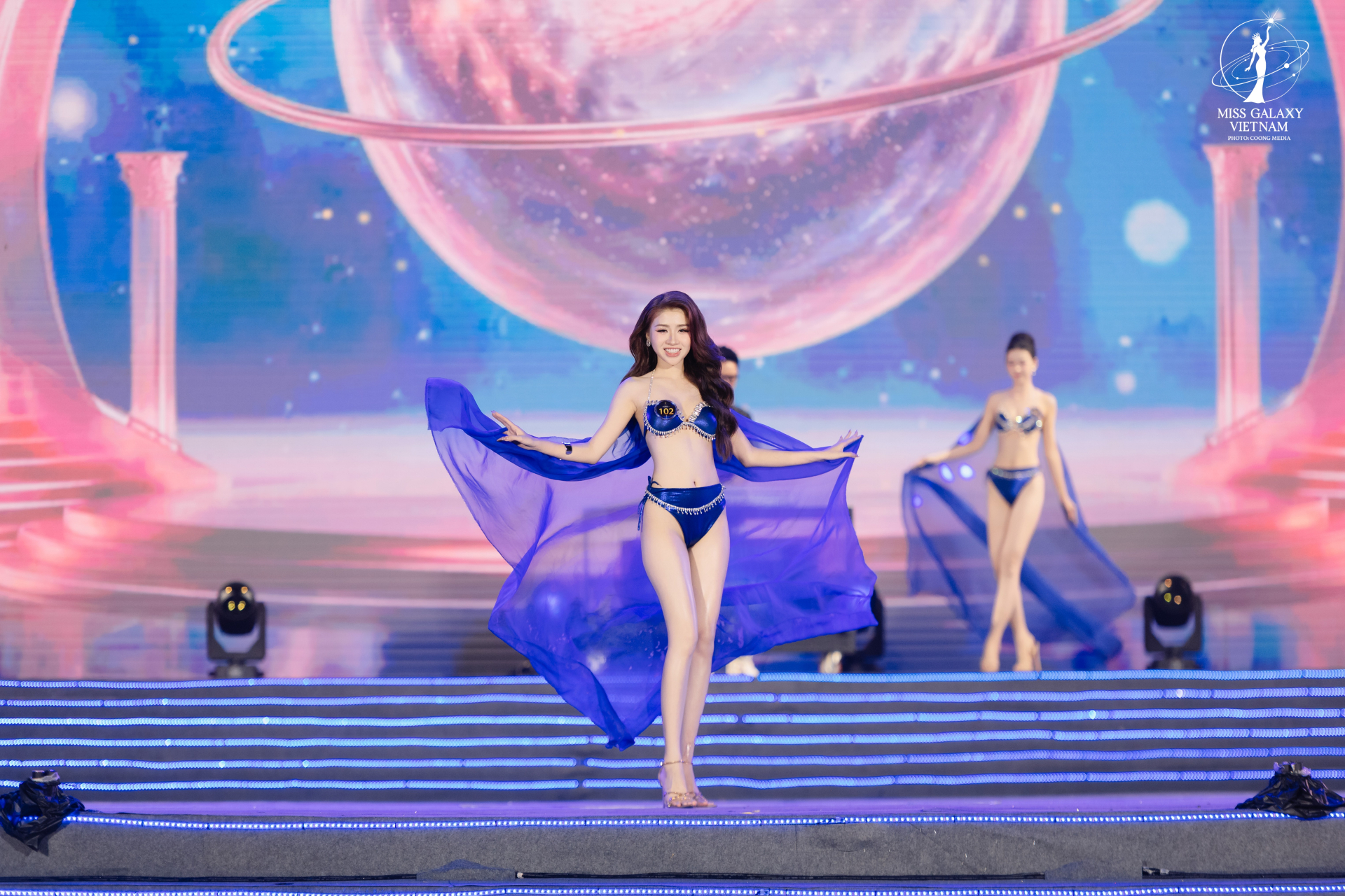 Nguyễn Ngọc Khôi Nguyên tự tin với vòng thi bikini.