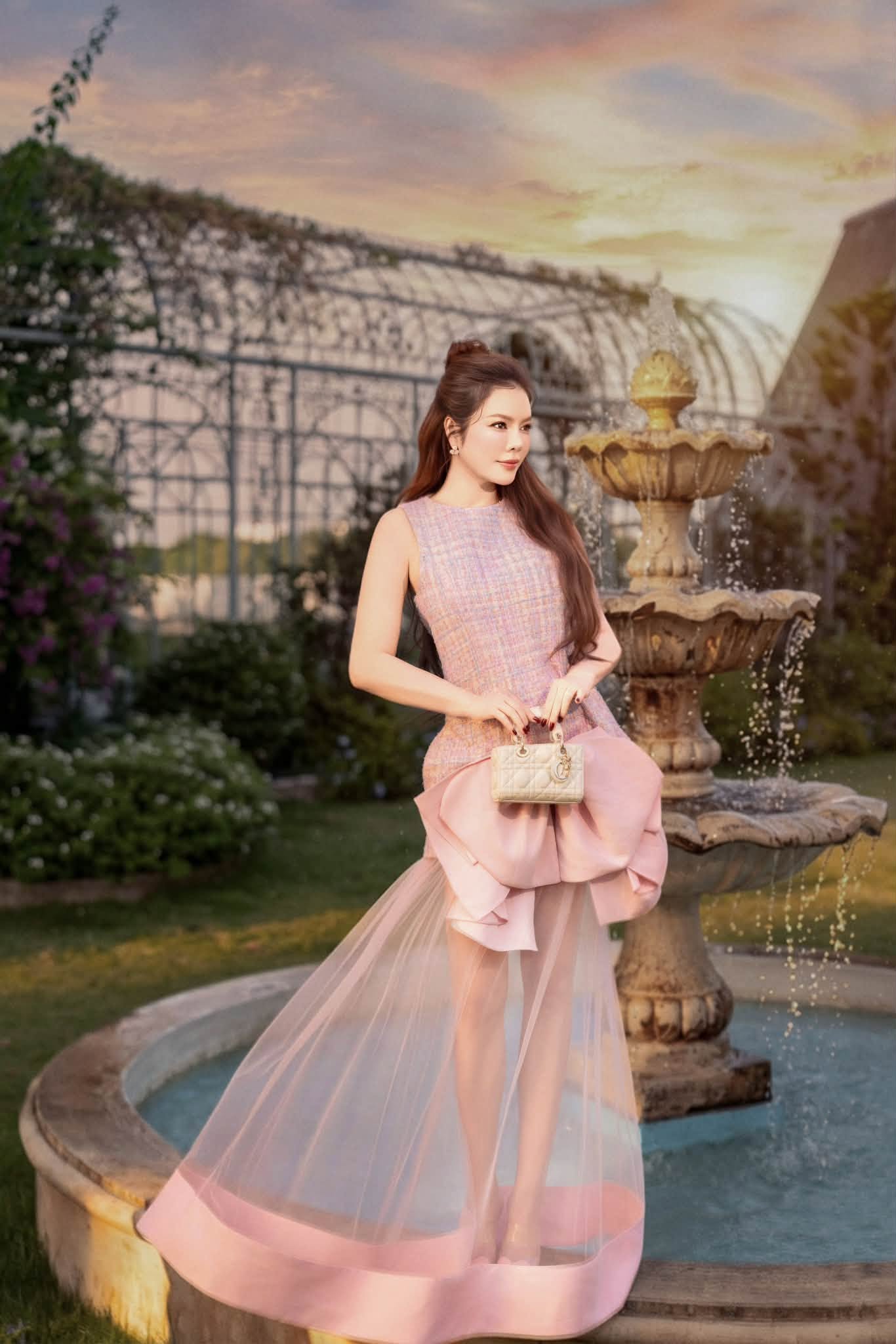 Cuộc sống riêng của Lý Nhã Kỳ luôn thu hút sự chú ý