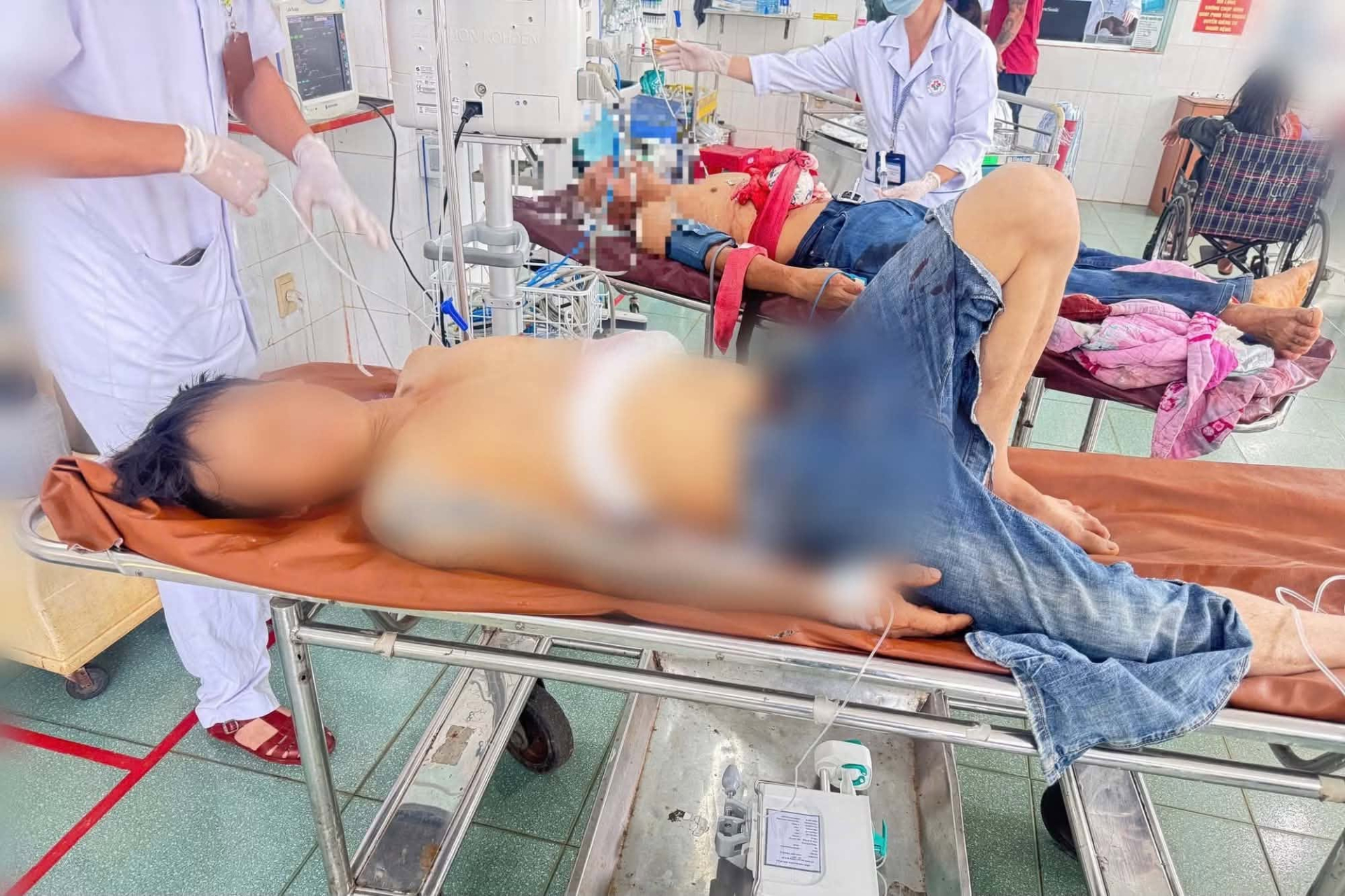 N. được đưa đi cấp cứu tại Bệnh viện Đa khoa Đắk Nông. (Ảnh: Tiền Phong)