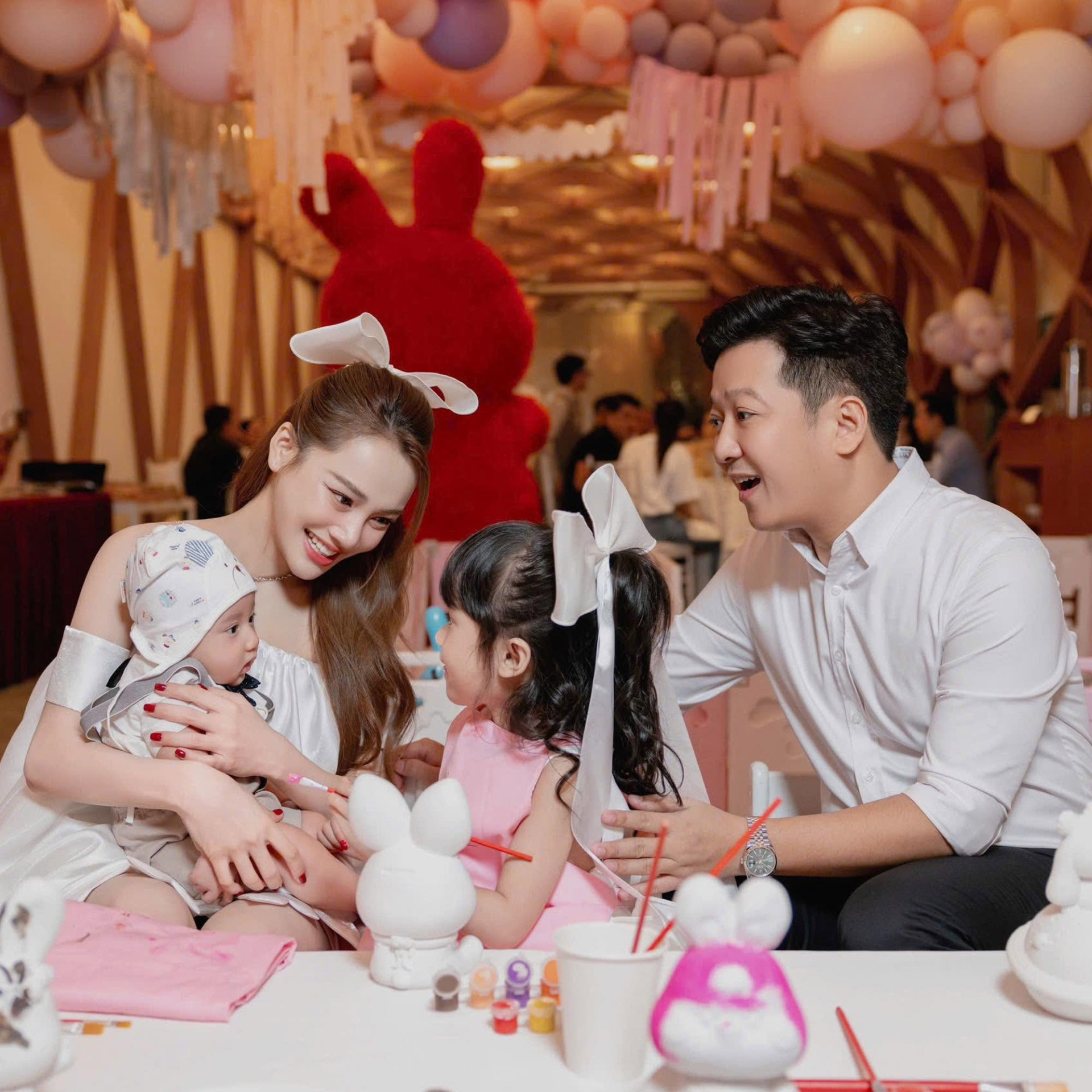 Nam nghệ sĩ đình đám đi bán cơm ở đường Trần Quốc Thảo, TP.HCM