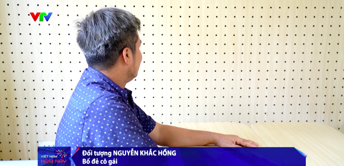 Vì tin lời con gái, 2 bên ông bà thông gia đã tới bệnh viện gây rối, rồi bị khởi tố. (Ảnh: VTV)