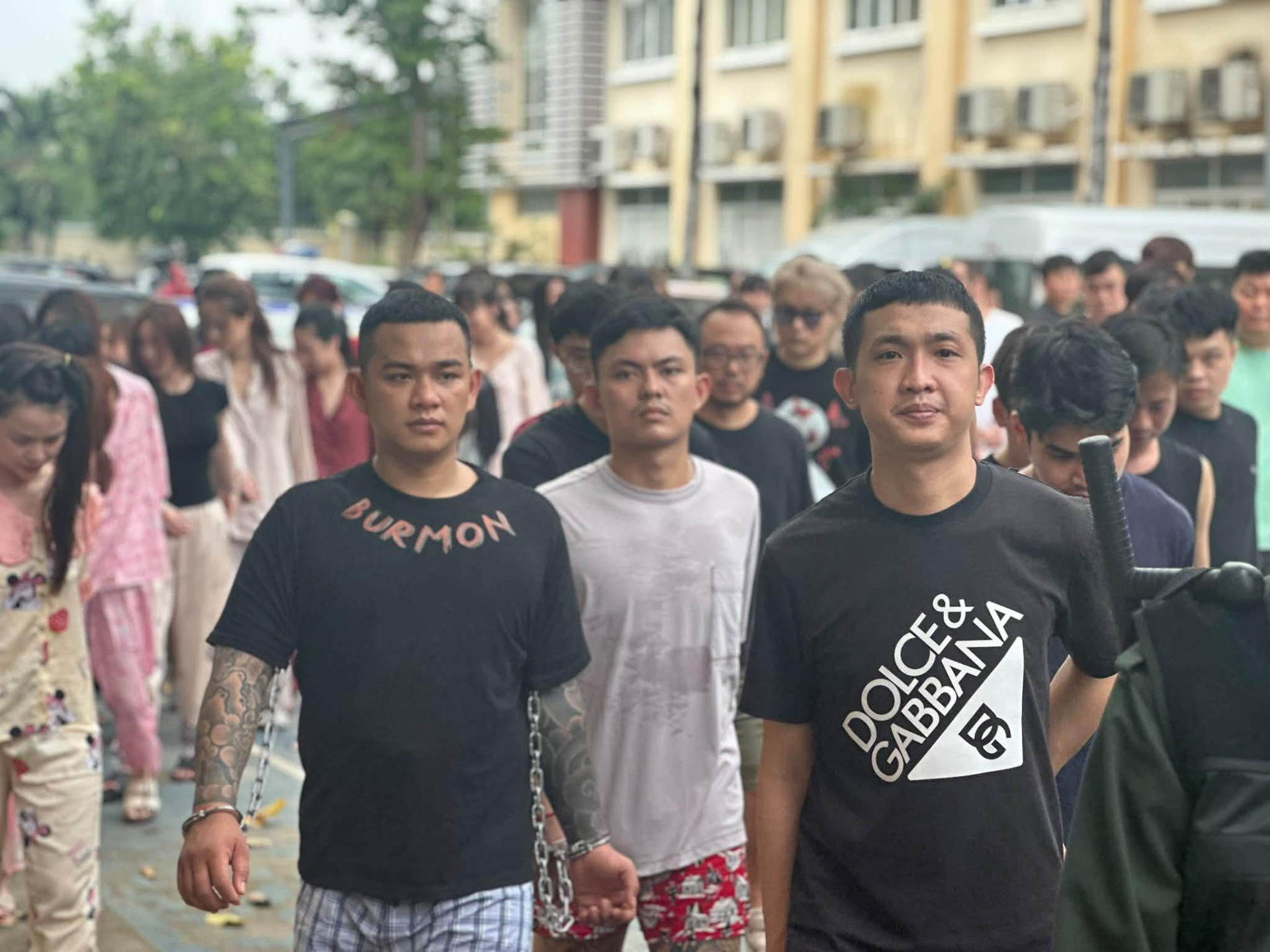 Các đối tượng trong chuyên án bị di lý