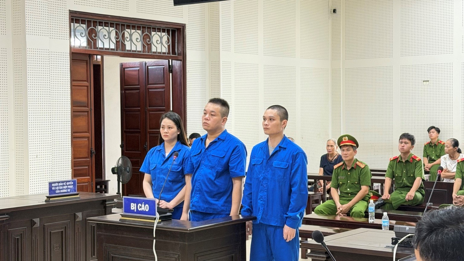 Các bị cáo tại tòa- Ảnh: Công an Quảng Ninh