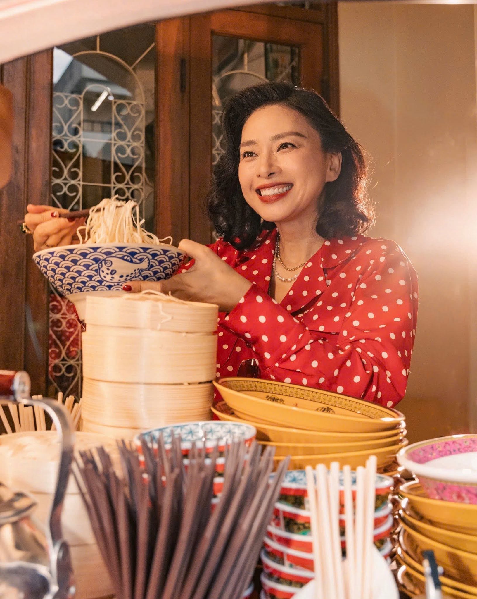 Ngô Thanh Vân và ông xã Huy Trần cùng nhau mở quán mì ở TP.HCM