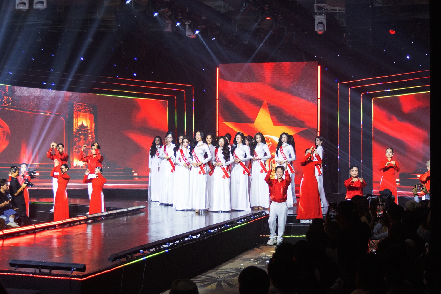 Gallery - MC song ngữ cao 1m77 Nguyễn Ngọc Trà My đăng quang Miss Charm Vietnam 2026 - image 3