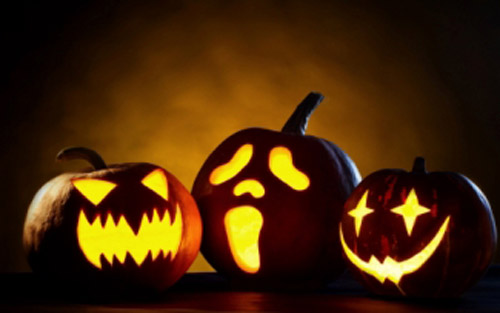 Nguồn gốc của phong tục chưng bí ngô dịp Halloween bắt nguồn từ một truyền thuyết của người Ireland.