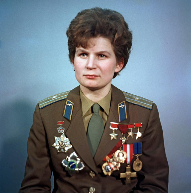 Ngày 16/6/1963, nữ phi công Tereshkova lái Vostok 6 vào vũ trụ, hoàn thành 48g vòng quanh quỹ đạo Trái Đất trong sứ mệnh 3 ngày.