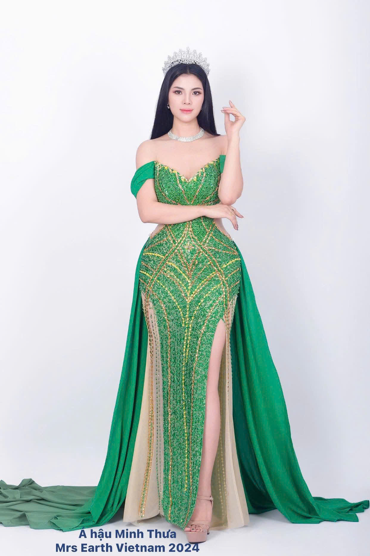 Á hậu Minh Thưa (NVCC)