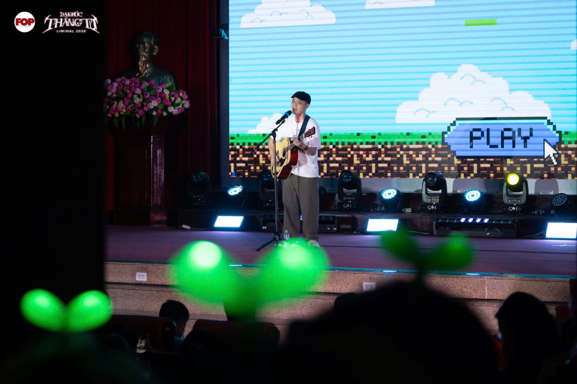   Ca khúc “Bên trái” vang lên trong không khí hào hứng của khán giả tại hội trường.   (Ảnh: BTC)  