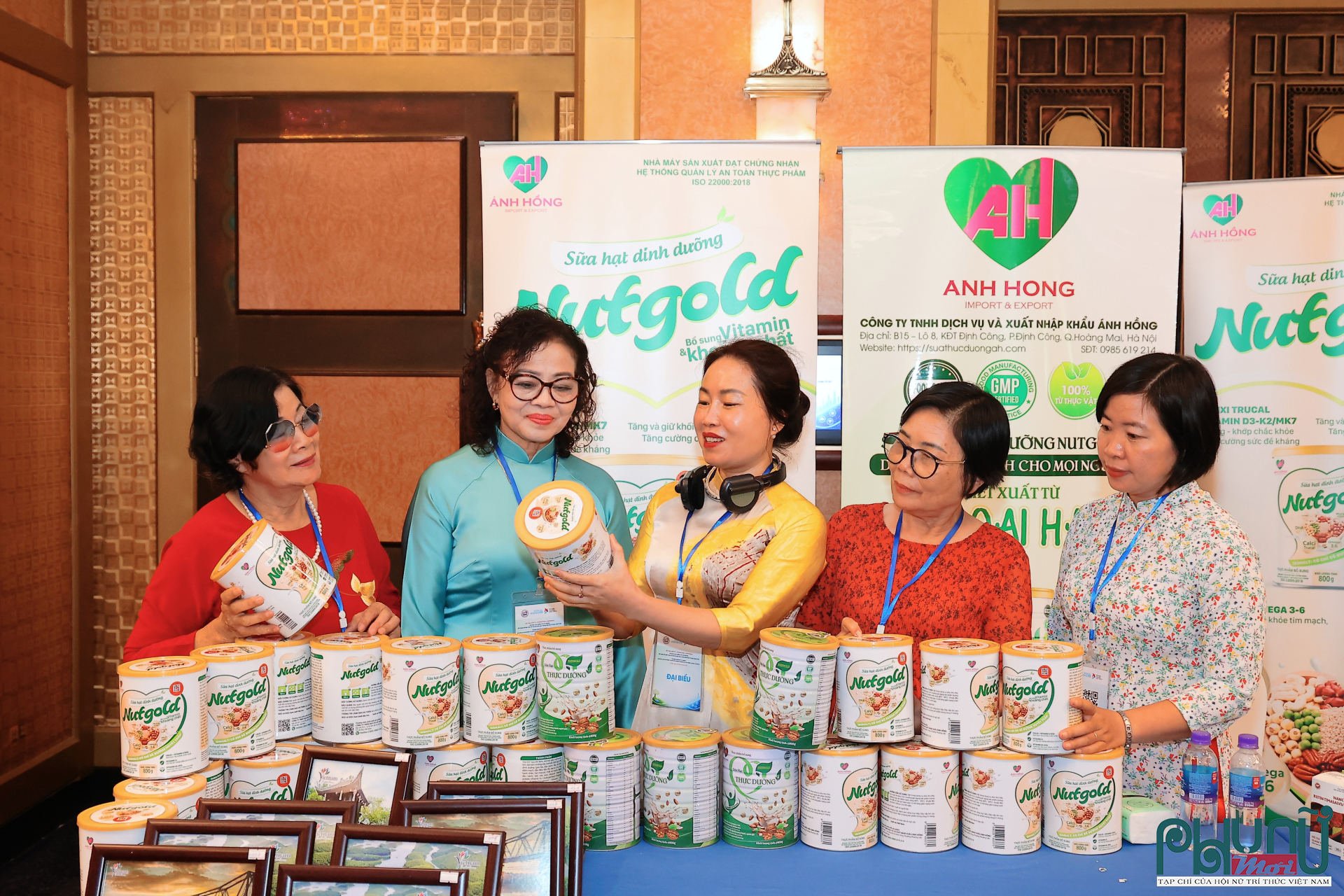 Các sản phẩm khoa học, công nghệ do nữ nhà khoa học nghiên cứu và phát triển được giới thiệu tới doanh nghiệp và nhà đầu tư tại Hà Nội. Ảnh tư liệu: Phụ nữ Mới.