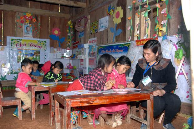 Tiếp cận dịch vụ chăm sóc và giáo dục trẻ phù hợp với từng địa bàn là một yếu tố cần được tính đến khi thiết kế chính sách hỗ trợ gia đình.