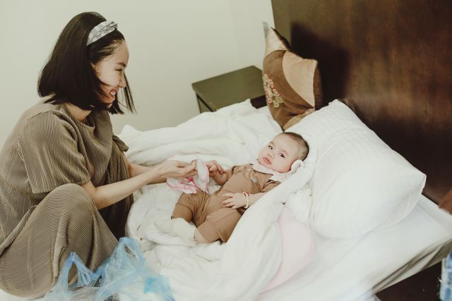 Chế độ thai sản tự nguyện được kỳ vọng mang lại điểm tựa tài chính thiết thực cho phụ nữ làm nghề tự do. Ảnh minh hoạ: Sunvani Hoàng (Pexels)