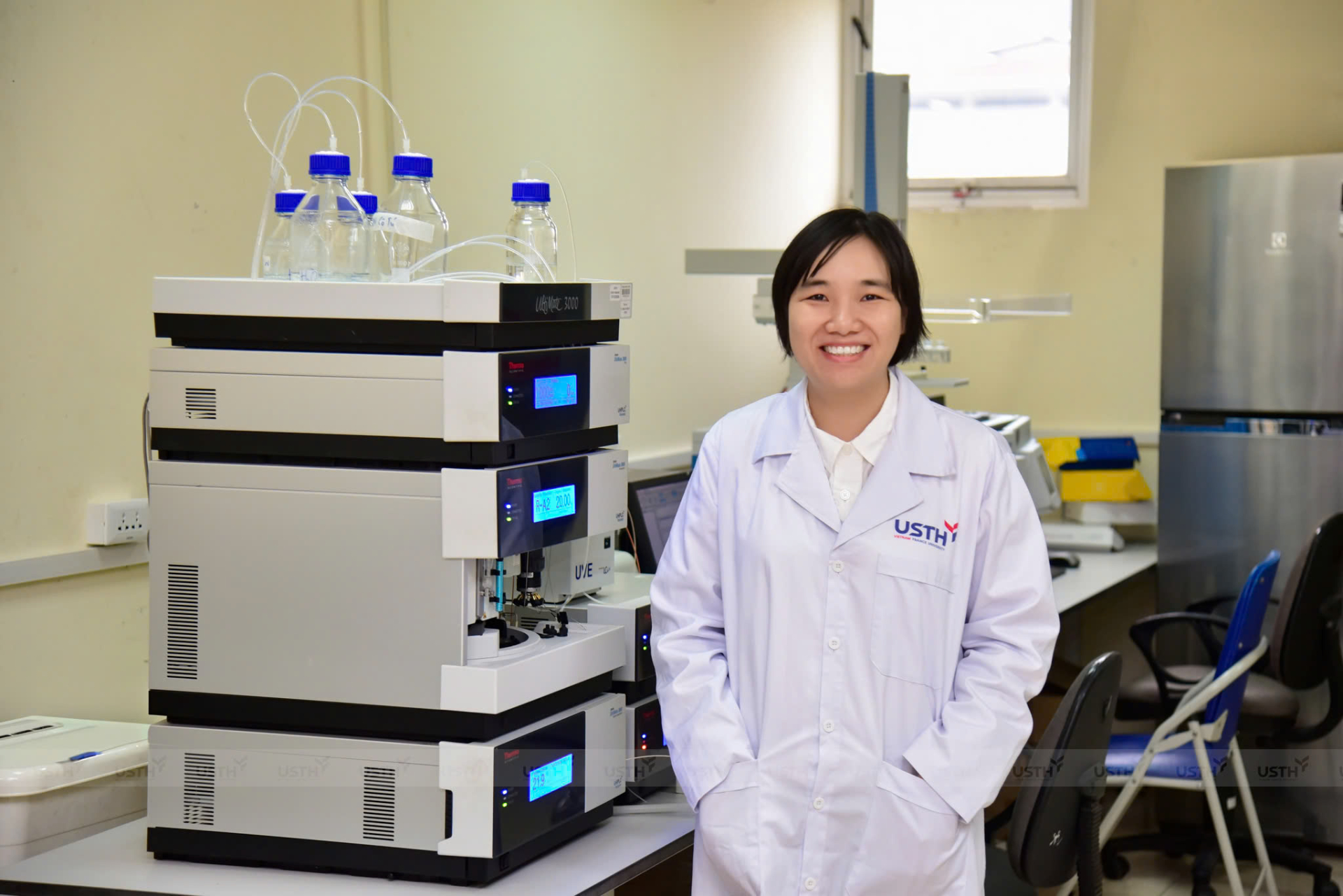 Nghiên cứu của PGS.TS. Nguyễn Hồng Vân tập trung phát triển các hệ mang hoạt chất nhằm cải thiện khả năng hấp thu và kiểm soát giải phóng thuốc. Ảnh tư liệu: USTH.