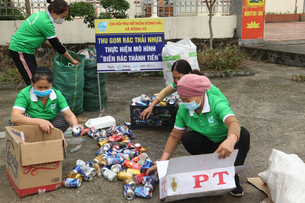 Phụ nữ đang tạo ra nhiều giá trị trong các hoạt động kinh tế tuần hoàn ở cộng đồng.