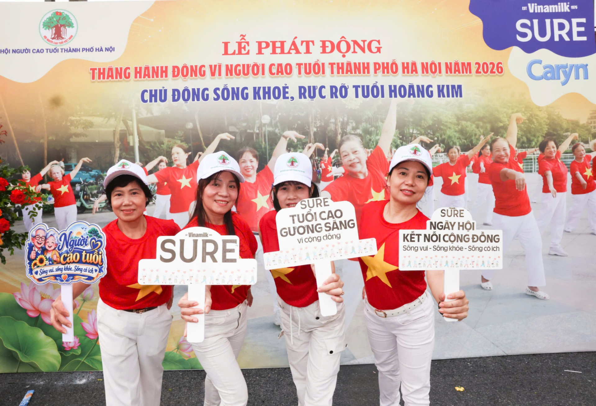  Vinamilk Sure và Caryn đồng hành cùng Lễ phát động Tháng hành động vì người cao tuổi Việt Nam năm 2026 tại Hà Nội.