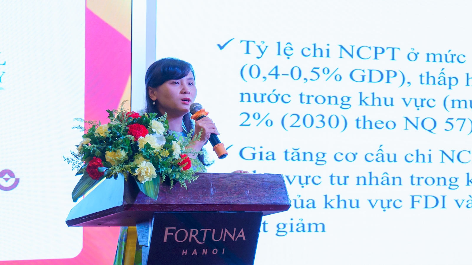 TS. Nguyễn Quỳnh Trang trình bày tham luận tại Diễn đàn Kinh tế Việt Nam - Liên bang Nga 2026, tổ chức tháng 4/2026 tại Hà Nội.