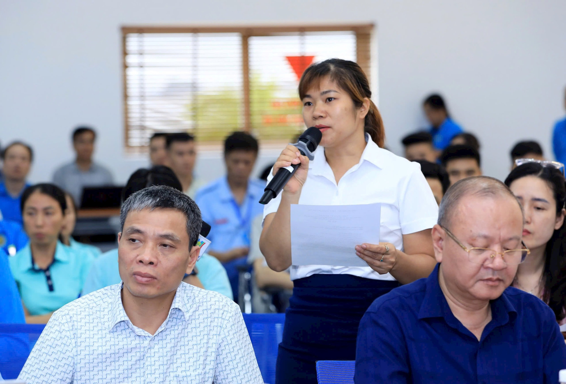 Công nhân lao động tham gia cuộc đối thoại tại Công ty TNHH HAL Việt Nam, Khu công nghiệp Thăng Long, Hà Nội ngày 29/5/2026. Ảnh: Đình Hiệp.