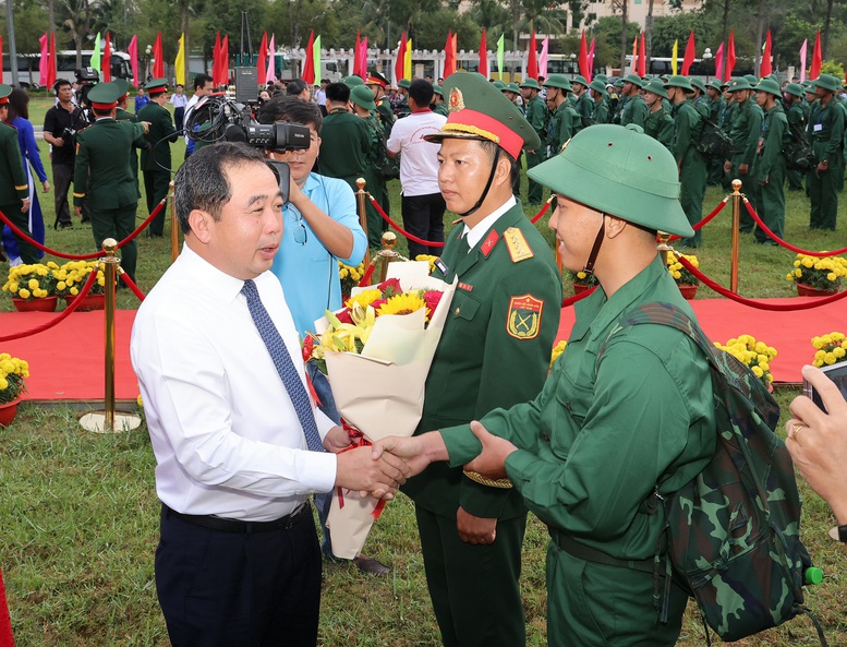 Lễ giao nhận quân năm 2026 tại Cần Thơ. Ảnh: VGP/LS.