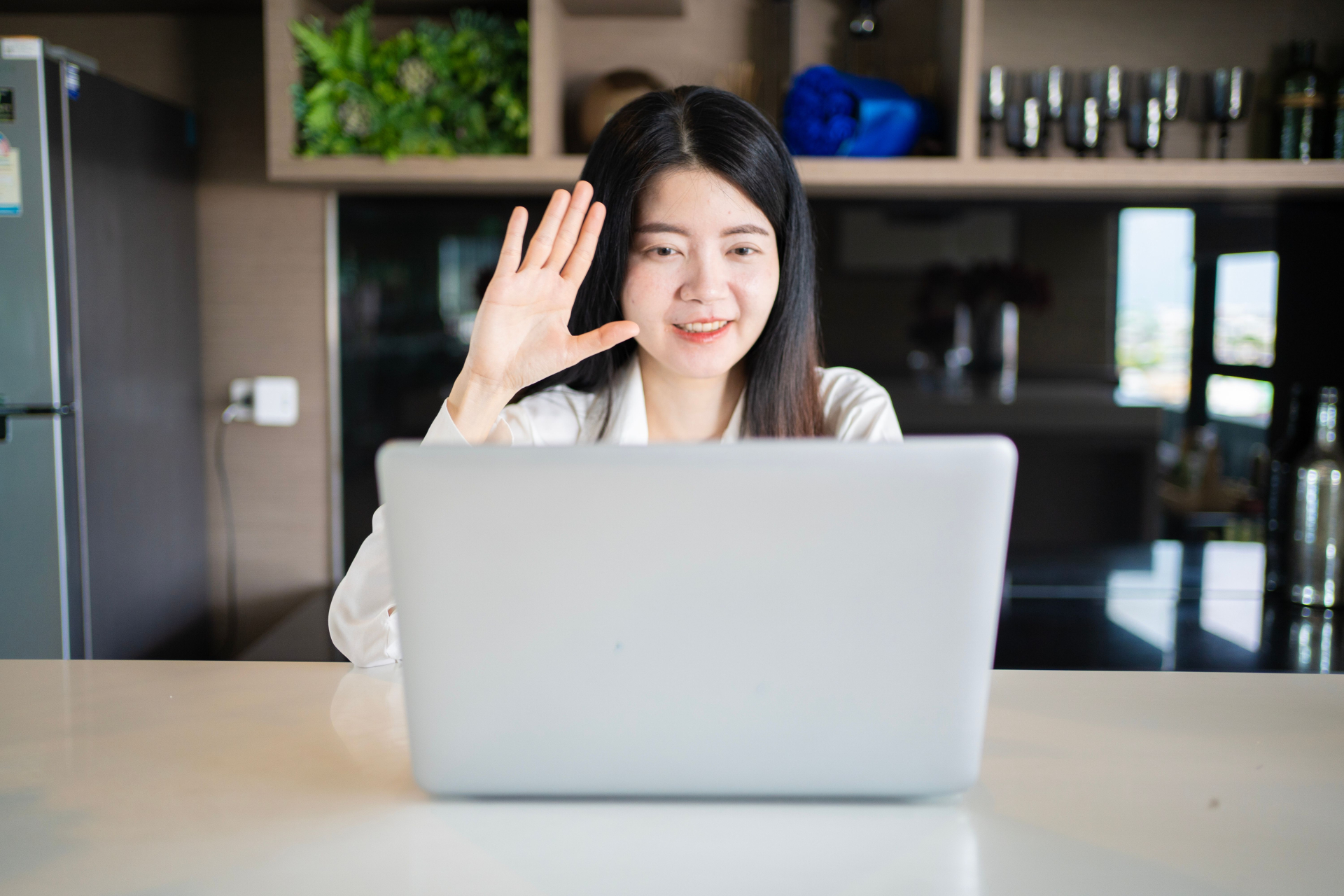 Theo dõi bình đẳng nghề nghiệp không chỉ dừng ở số phụ nữ đi làm, mà cần nhìn vào cơ hội đào tạo, đánh giá và tiến tới vai trò quản lý. Ảnh minh họa Pexels.