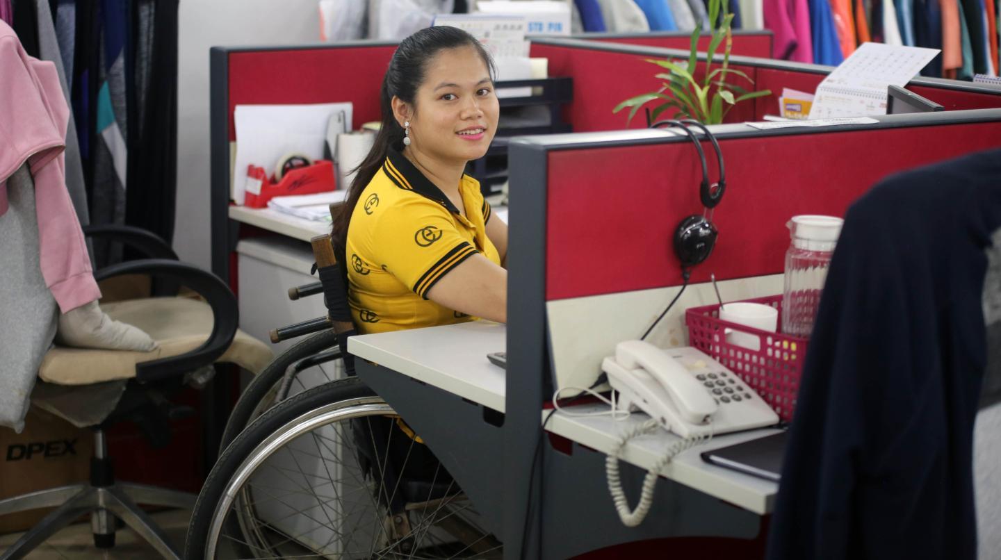 Khoản giảm đóng tạo thêm một động lực cho tuyển dụng, trong khi khả năng tiếp cận nơi làm việc và yêu cầu của từng vị trí vẫn cần được giải quyết. Ảnh minh hoạ.