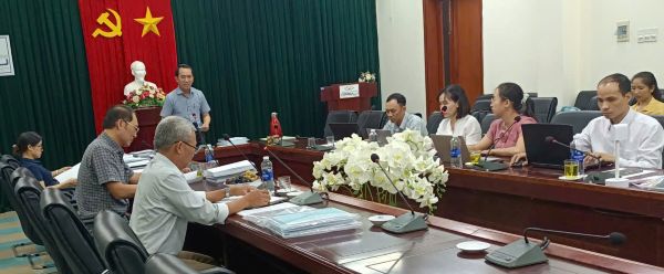 Buổi nghiệm thu đề tài xây dựng 12 chủ đề và bộ kit STEM do TS. Nguyễn Thị Thu Thủy làm chủ nhiệm tại Trường Đại học Phạm Văn Đồng, tháng 7/2025. Ảnh: Phòng Quản lý Khoa học - Hợp tác quốc tế và Thông tin tư liệu, Trường Đại học Phạm Văn Đồng.
