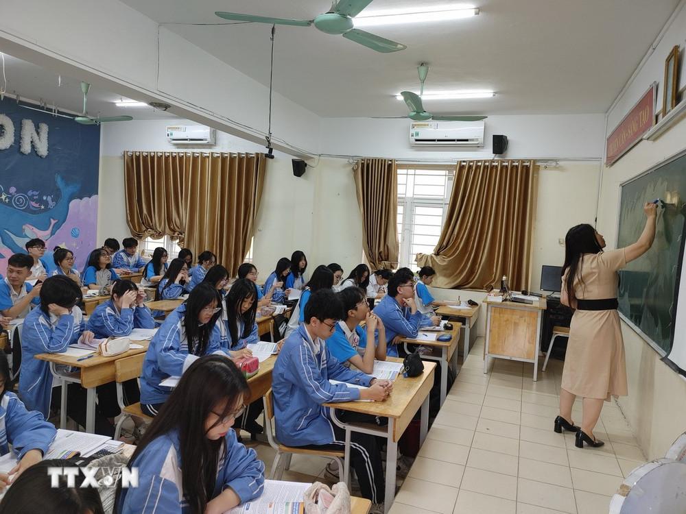 Học sinh lớp 12 tại Hà Nội trong giờ ôn tập. Ở giai đoạn cuối THPT, lựa chọn nghề và ngành học trở thành quyết định ngày càng cụ thể. Ảnh: TTXVN/VietnamPlus.