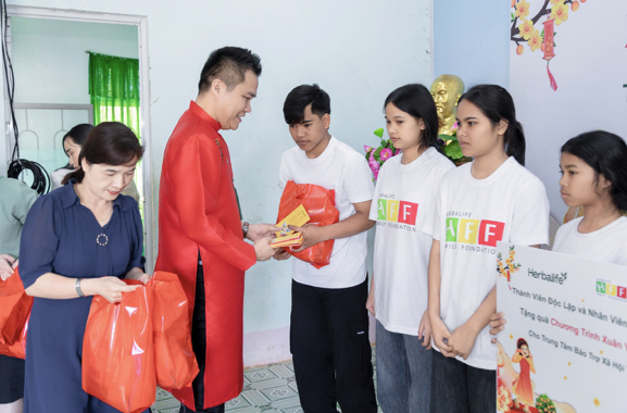 Herbalife Việt Nam tổ thức chương trình “Xuân Yêu Thương” 2026 cho trẻ em và người cao tuổi có hoàn cảnh khó khăn tại các Trung tâm Casa Herbalife