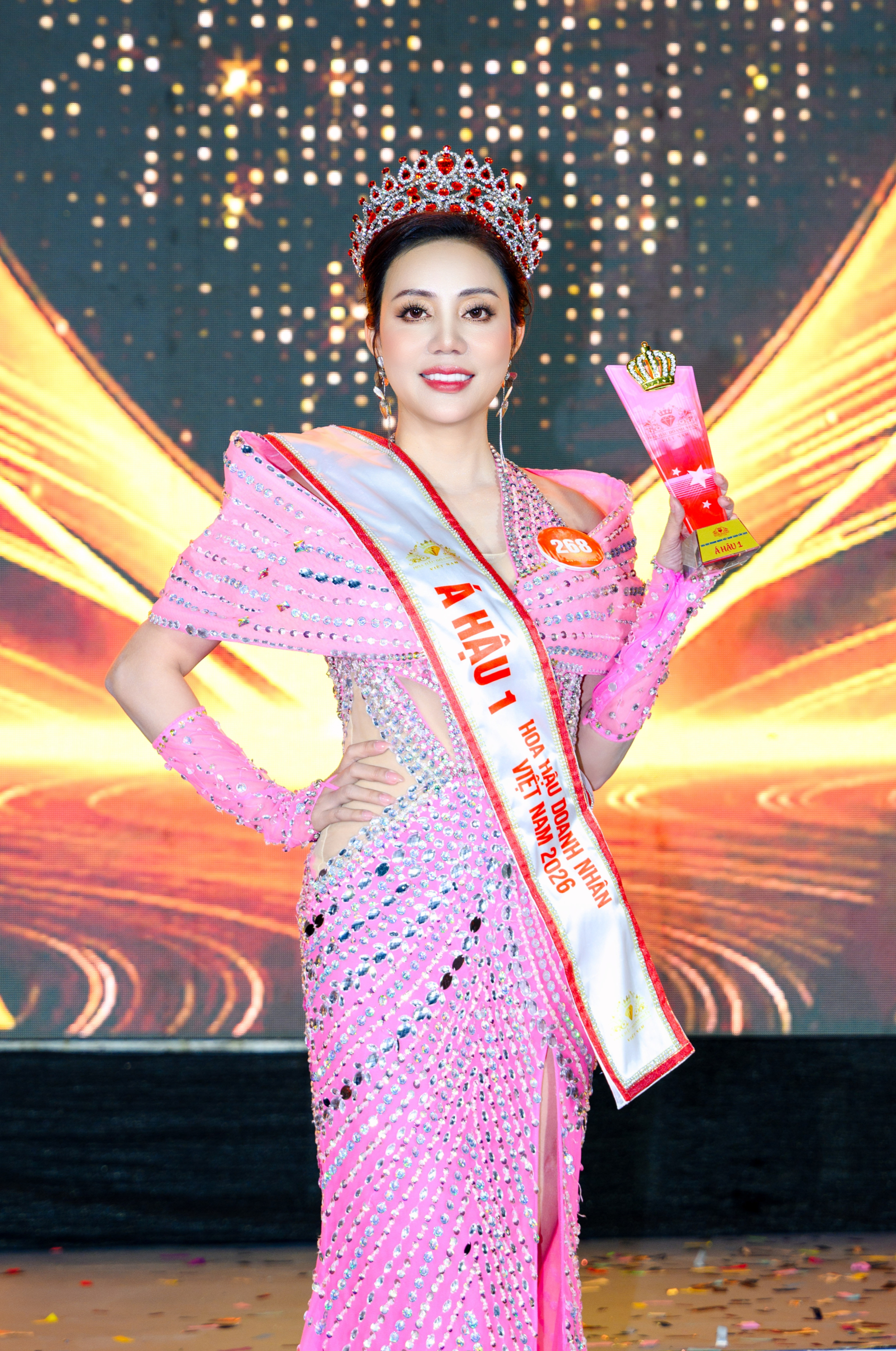 Hoa hậu Doanh nhân Việt Nam 2026: Á hậu 1 gọi tên Nguyễn Thị Thúy, dấu ấn thanh lịch của nữ doanh nhân ngành thời trang